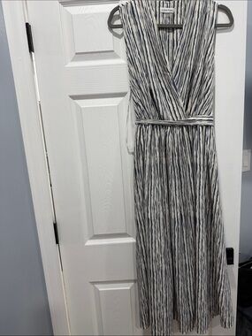 Calvin Klein Navy and White Printed Sleeveless Maxi Wrap Dress